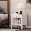 Comodino moderno effetto legno con cassetto e ripiano aperto
